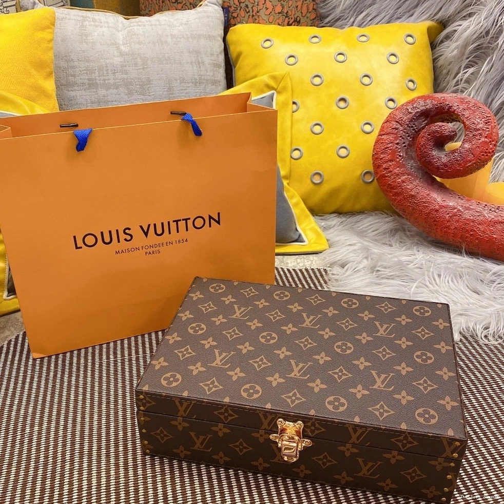 ACCESSORIES LV BOX CUSTOM 0813